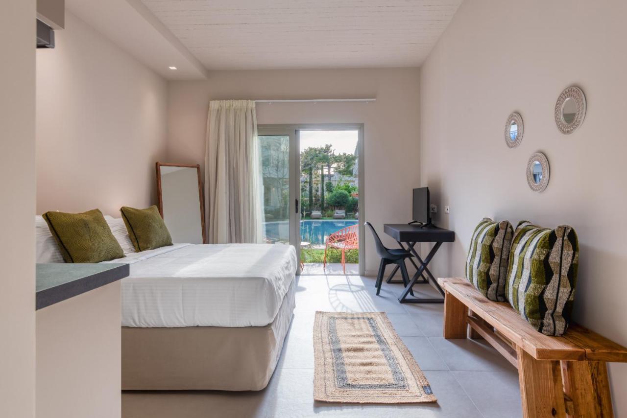 Saronis Suites Saronida Экстерьер фото