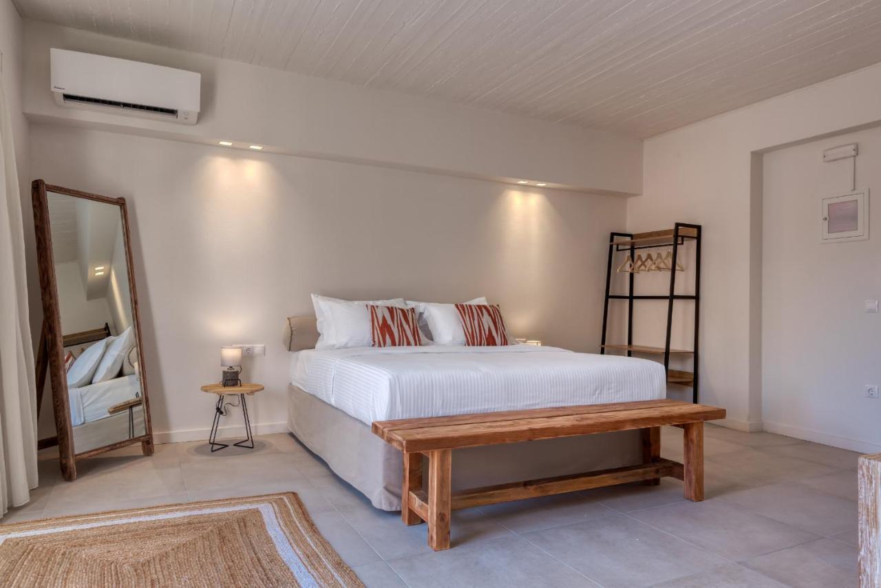 Saronis Suites Saronida Экстерьер фото