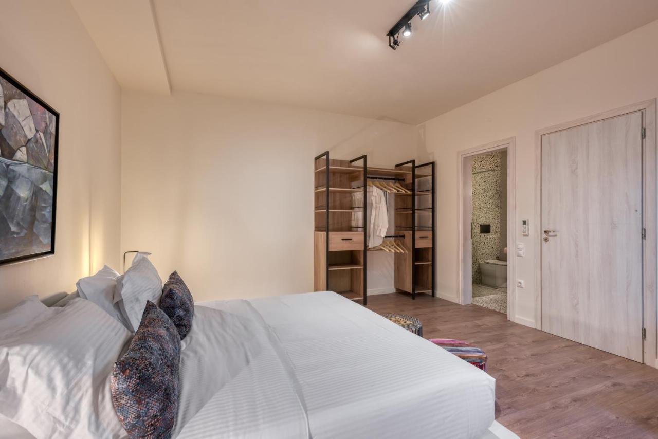 Saronis Suites Saronida Экстерьер фото