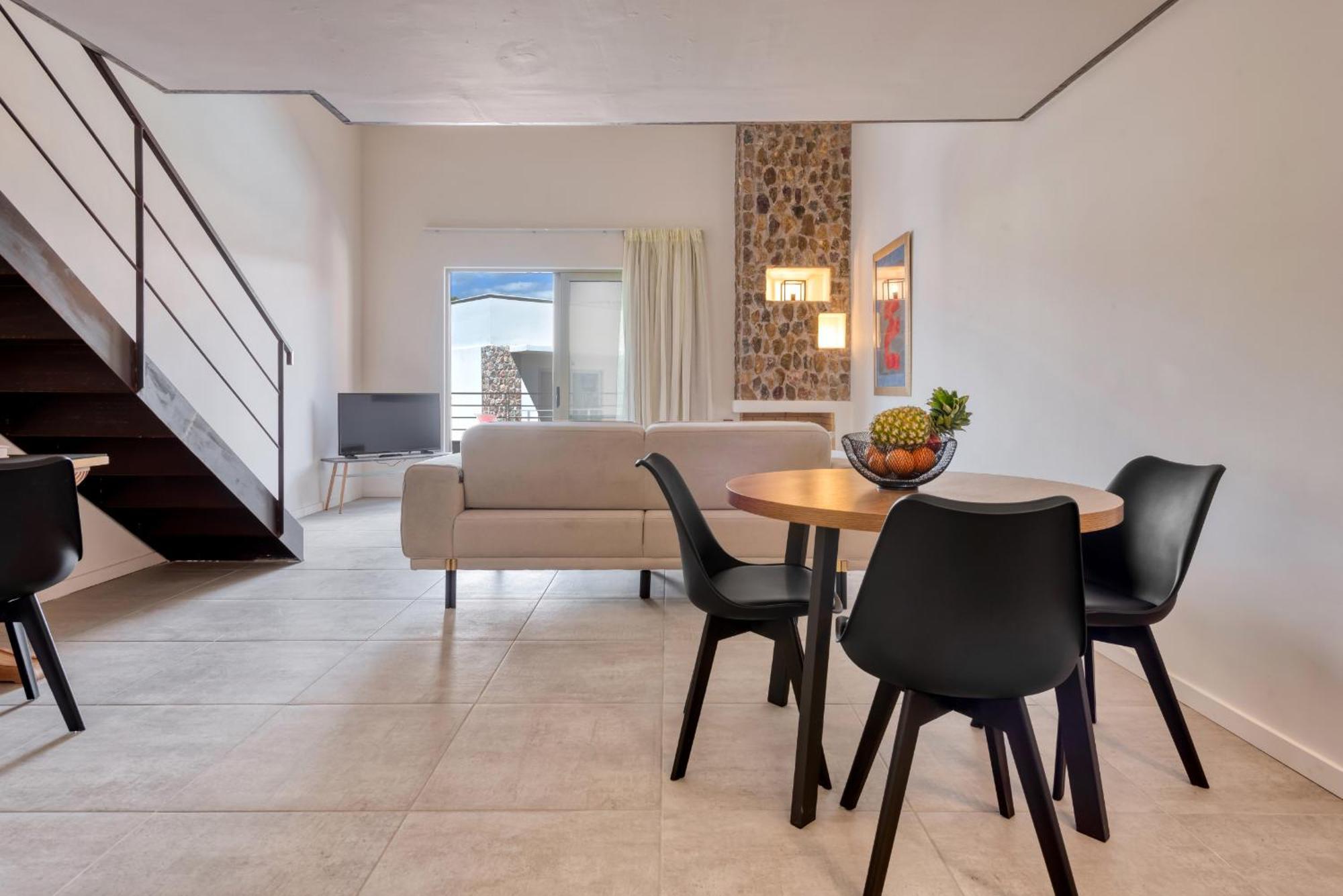 Saronis Suites Saronida Экстерьер фото