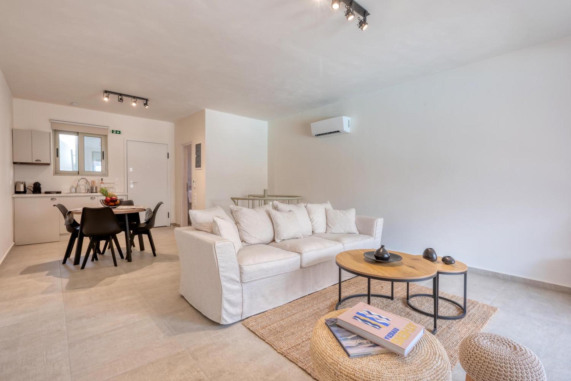Saronis Suites Saronida Экстерьер фото