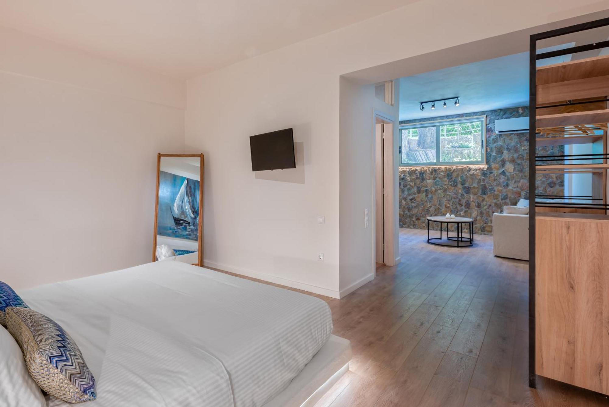 Saronis Suites Saronida Экстерьер фото
