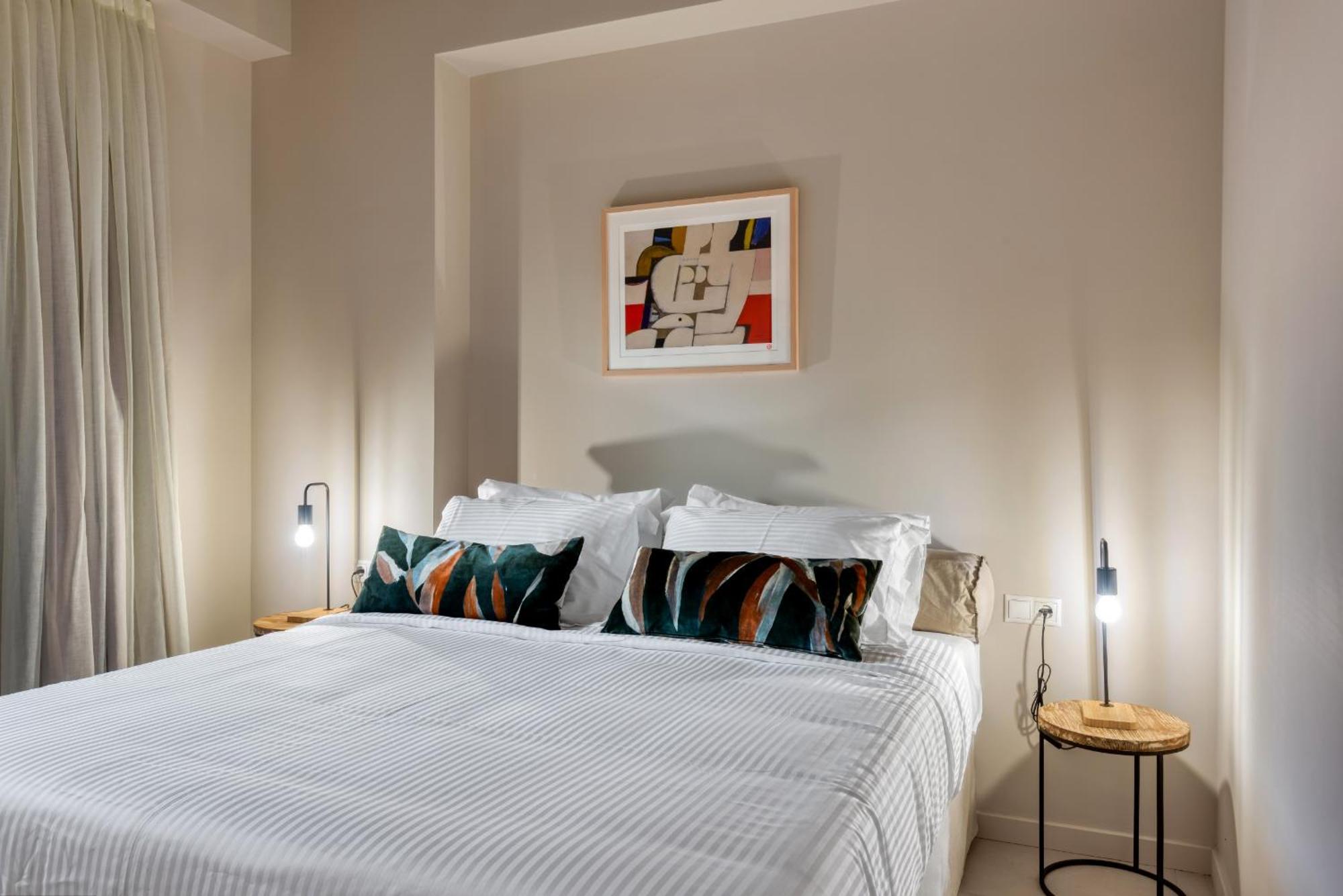 Saronis Suites Saronida Экстерьер фото